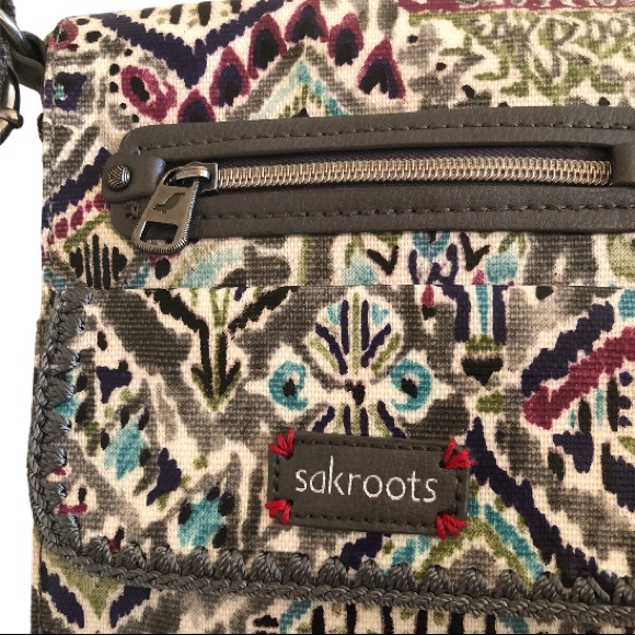 Sakroots Crossbody Bag Multiple Compartments - Picture 4 of 7